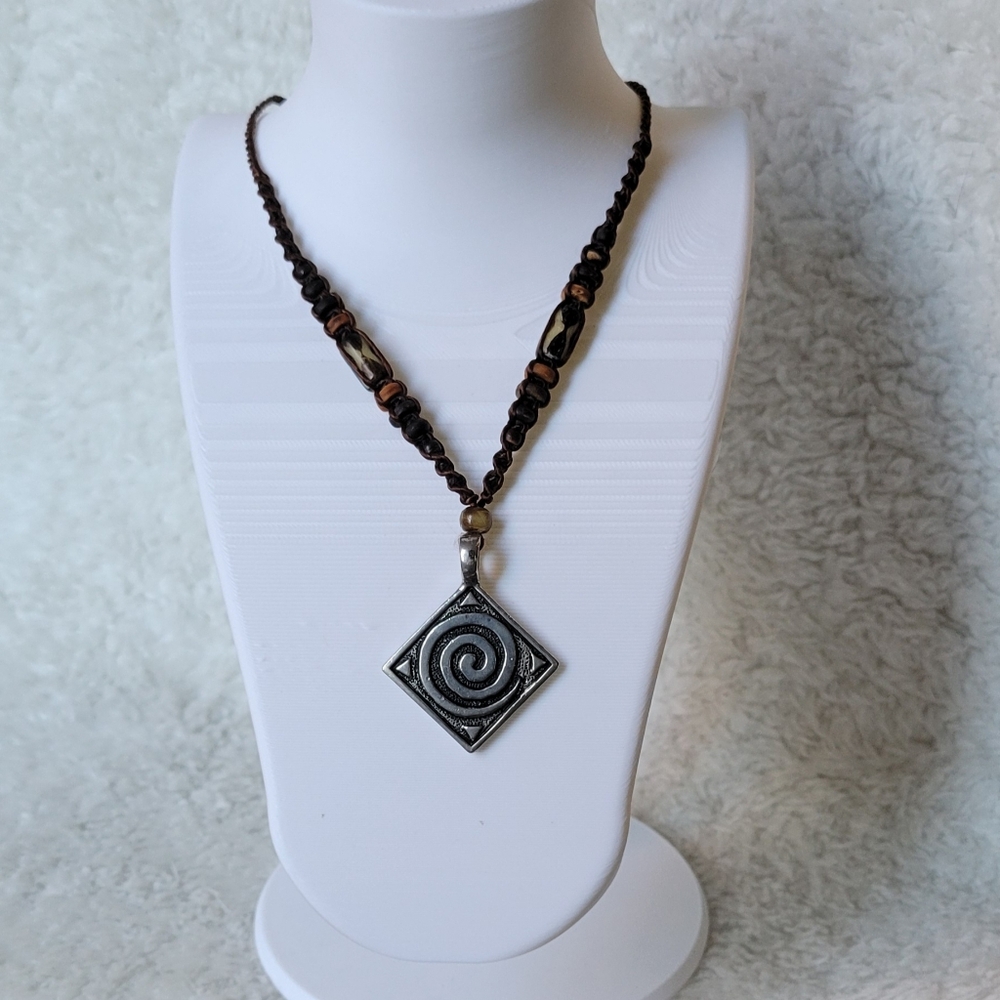 *RARE Silver "800" Vintage Celtic Spiral Hammered Pendant Necklace Ethnic Tribal